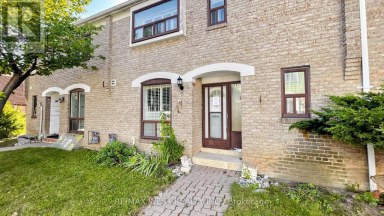 24 - 25 GOSFORD BOULEVARD Toronto (Black Creek) Ontario photo 4