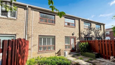 24 - 25 GOSFORD BOULEVARD Toronto (Black Creek) Ontario photo 40