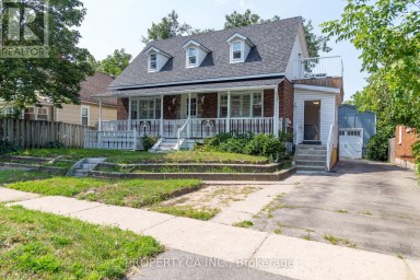 8 DUFFERIN STREET Barrie (Sanford) Ontario photo 1