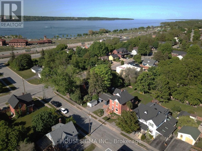 23 WILLIAM STREET, Barrie (Allandale), Ontario, L4N3J4