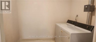 204 - 19 LAKE AVENUE S Hamilton (Stoney Creek) Ontario photo 16