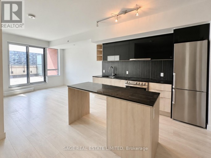 730 - 31 TIPPETT ROAD, Toronto (Clanton Park), Ontario, M3H0C8