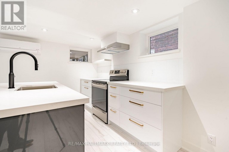 LOWER - 138 MILVERTON BOULEVARD, Toronto (Danforth), Ontario, M4J1V1