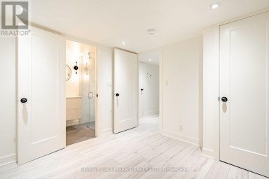 LOWER - 138 MILVERTON BOULEVARD Toronto (Danforth) Ontario photo 7