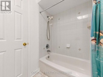 622 CARLTON ROAD Markham (Markville) Ontario photo 37