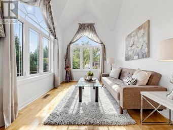 622 CARLTON ROAD Markham (Markville) Ontario photo 4