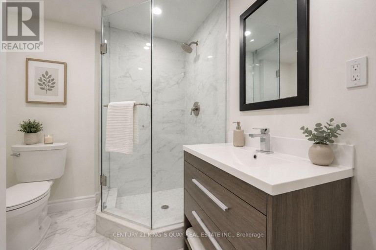 MAIN FLOOR - 176 FELIX ROAD, Richmond Hill (Crosby), Ontario, L4C3M9