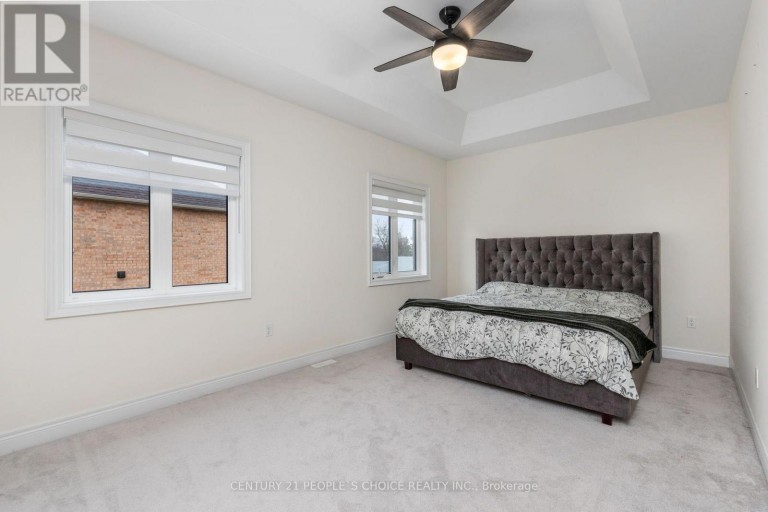 UPPER - 64 COLDWELL BAY CIRCLE, Vaughan (Kleinburg), Ontario, L4H5E9
