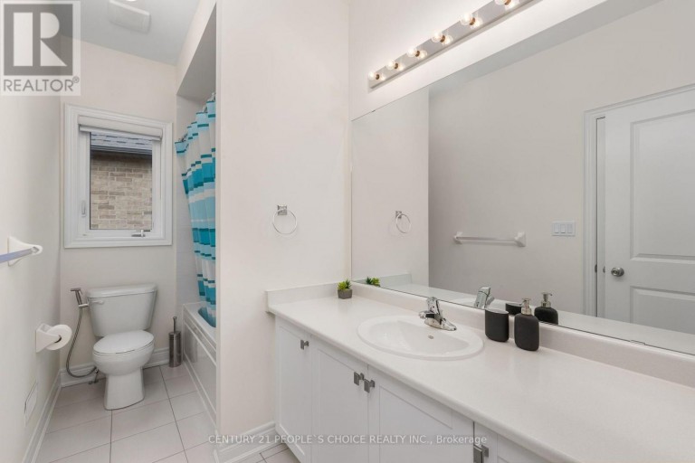 UPPER - 64 COLDWELL BAY CIRCLE, Vaughan (Kleinburg), Ontario, L4H5E9