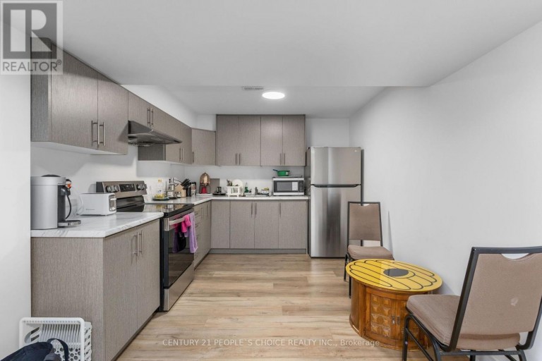 UPPER - 64 COLDWELL BAY CIRCLE, Vaughan (Kleinburg), Ontario, L4H5E9