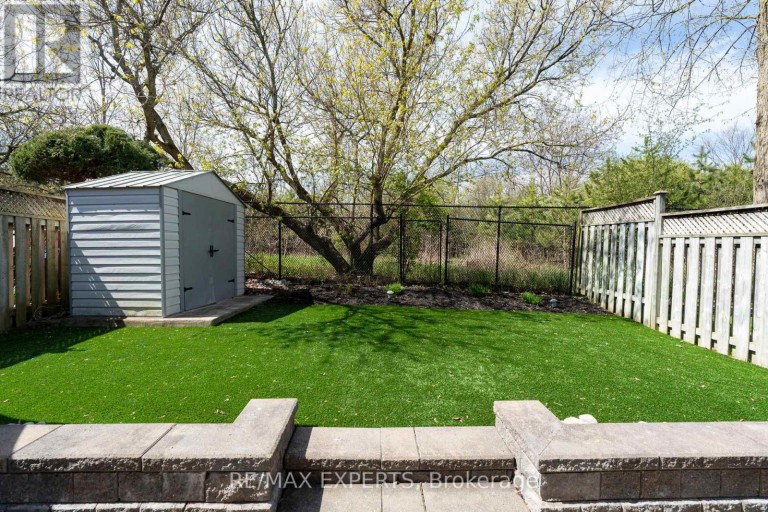 28 CRESTRIDGE DRIVE, Caledon (Bolton North), Ontario, L7E2T7