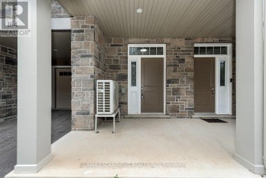 164 - 677 PARK ROAD N Brantford Ontario photo 2