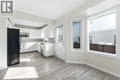 2, 2132 35 Avenue SW Calgary Alberta photo 10