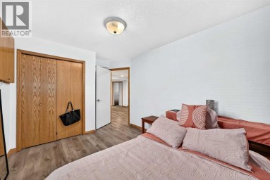 184 Douglas Ridge Green SE Calgary Alberta photo 37