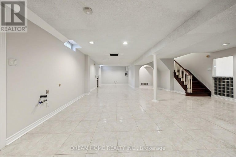 509 FOREST DRIVE, Vaughan (West Woodbridge), Ontario, L4L6M6