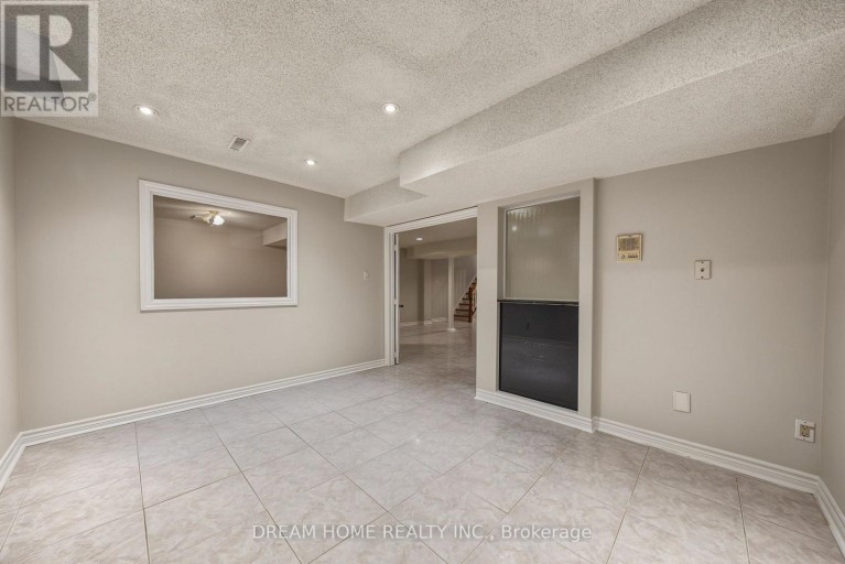 509 FOREST DRIVE, Vaughan (West Woodbridge), Ontario, L4L6M6