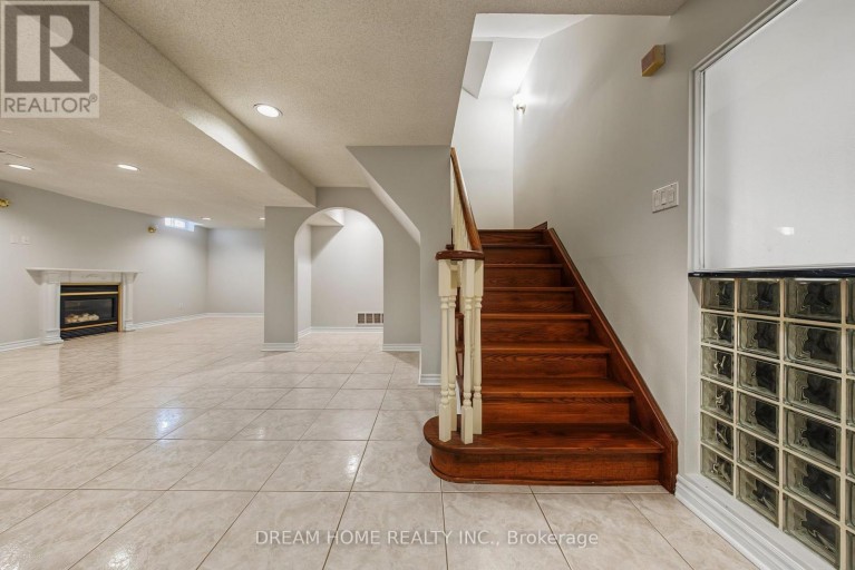 509 FOREST DRIVE, Vaughan (West Woodbridge), Ontario, L4L6M6