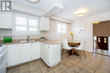 UPPER - 233 HULLMAR DRIVE Toronto (Black Creek) Ontario photo 10