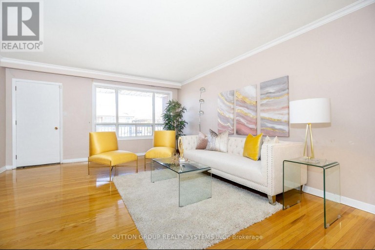 UPPER - 233 HULLMAR DRIVE, Toronto (Black Creek), Ontario, M3N2G2