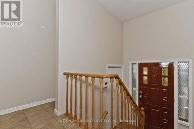 UPPER - 233 HULLMAR DRIVE Toronto (Black Creek) Ontario photo 20
