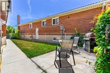 UPPER - 233 HULLMAR DRIVE Toronto (Black Creek) Ontario photo 21