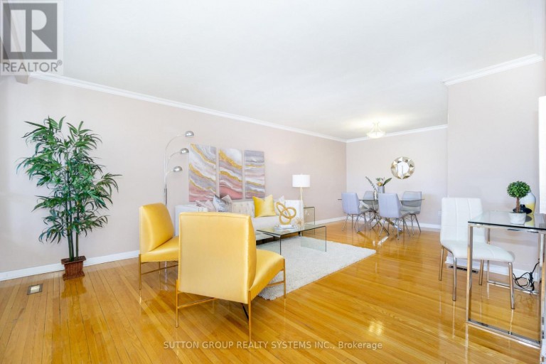 UPPER - 233 HULLMAR DRIVE, Toronto (Black Creek), Ontario, M3N2G2