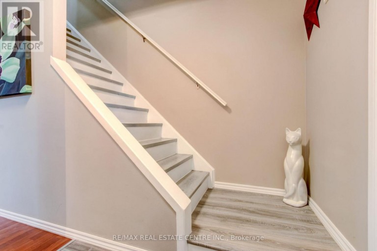 108 - 45 HANSEN ROAD N, Brampton (Madoc), Ontario, L6V3C5