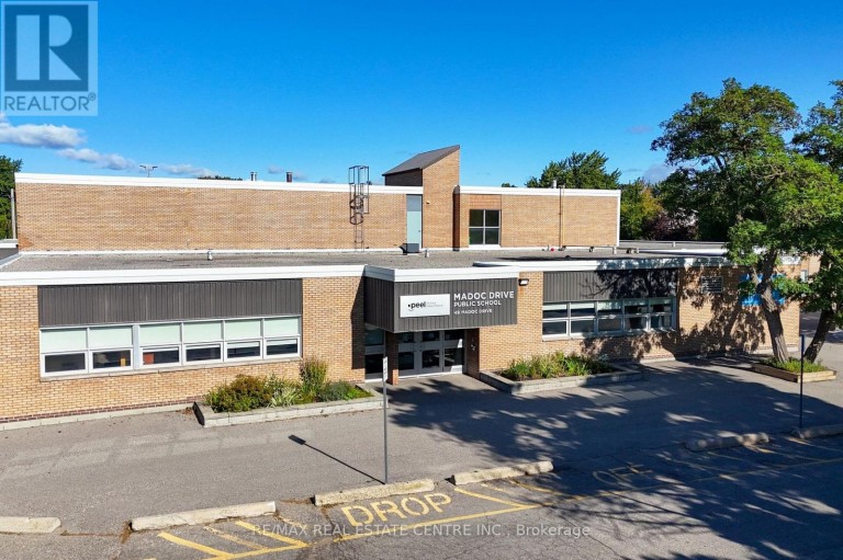 108 - 45 HANSEN ROAD N, Brampton (Madoc), Ontario, L6V3C5