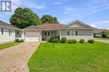 11 MONROE COURT Prince Edward County (Wellington Ward) Ontario photo 1