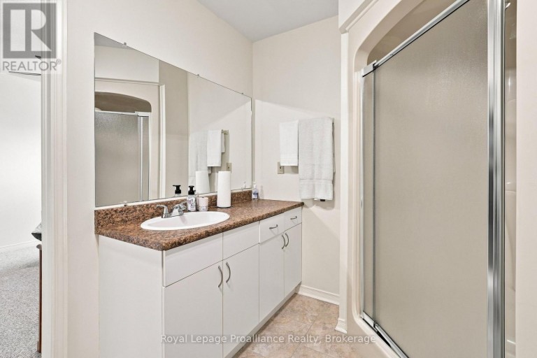 11 MONROE COURT, Prince Edward County (Wellington Ward), Ontario, K0K3L0