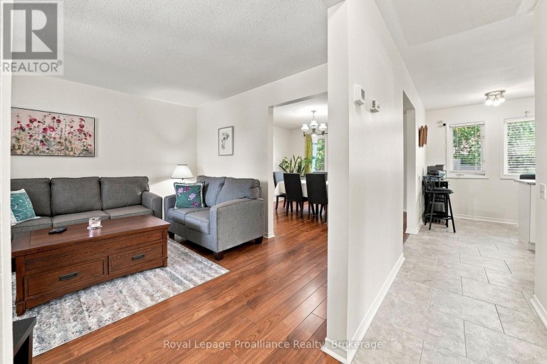 11 MONROE COURT, Prince Edward County (Wellington Ward), Ontario, K0K3L0