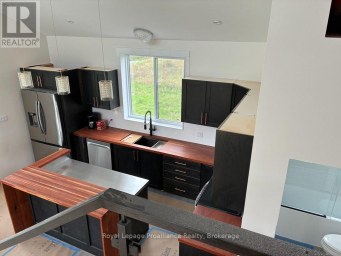 2034 COUNTY ROAD 5 ROAD Prince Edward County (Sophiasburg Ward) Ontario photo 14