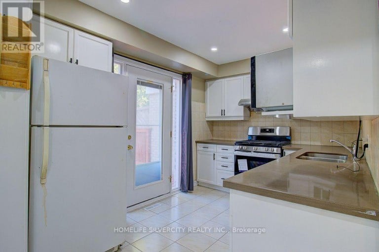 17 ROOKSNEST TRAIL, Toronto (Agincourt North), Ontario, M1S3W1