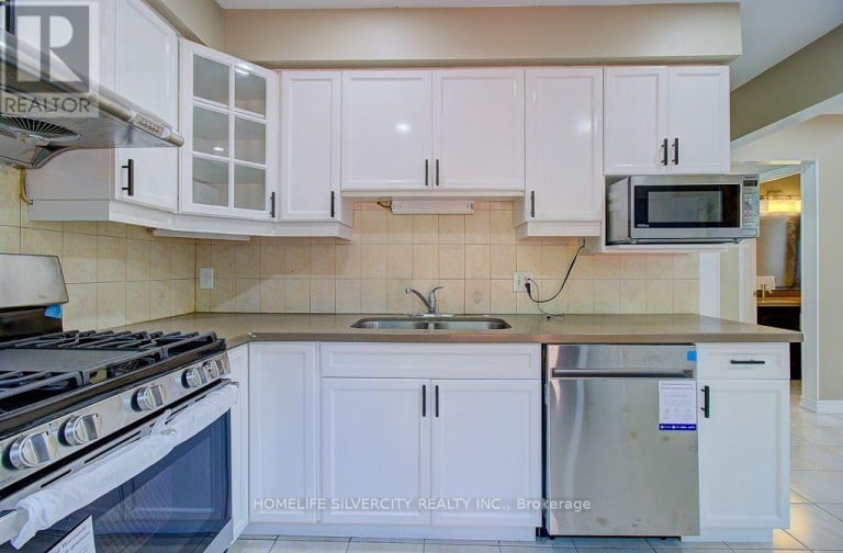 17 ROOKSNEST TRAIL, Toronto (Agincourt North), Ontario, M1S3W1