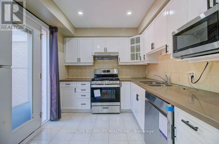 17 ROOKSNEST TRAIL, Toronto (Agincourt North), Ontario, M1S3W1