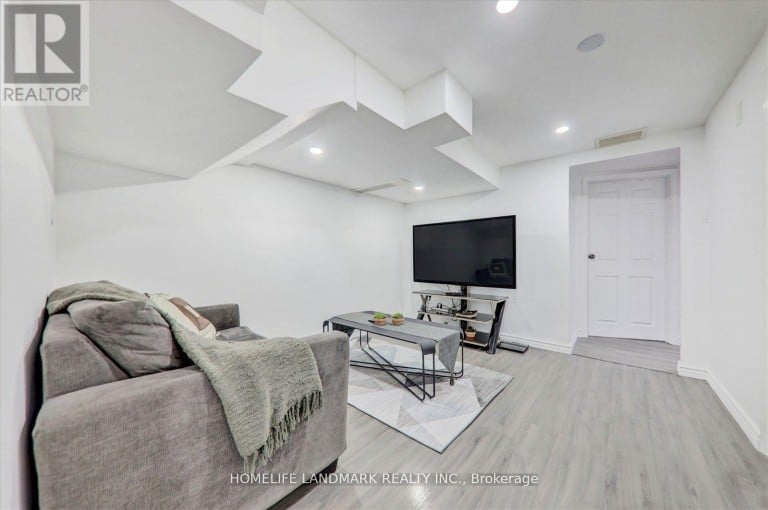 71 SUNDANCE CRESCENT, Toronto (Woburn), Ontario, M1G2M1