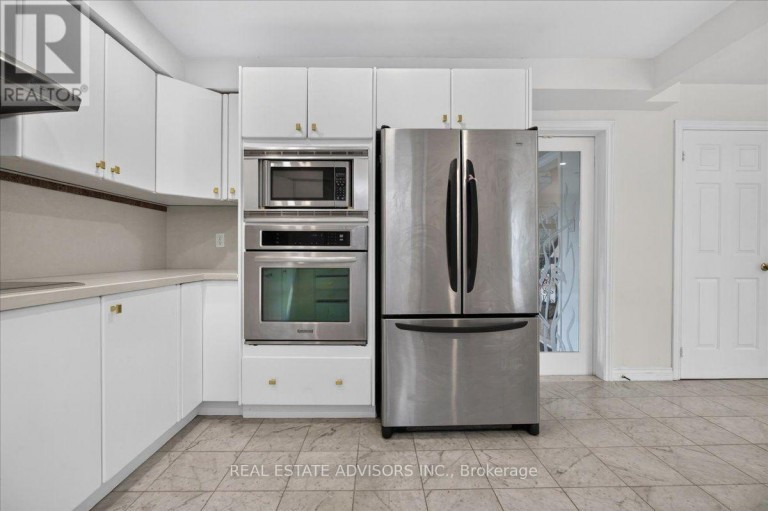 1 BRONTE ROAD, Markham (Thornlea), Ontario, L3T7H5