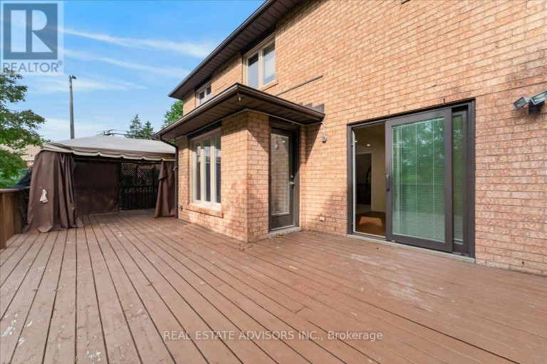 1 BRONTE ROAD, Markham (Thornlea), Ontario, L3T7H5