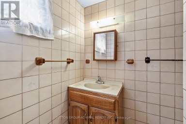 201 DERRYDOWN ROAD Toronto (York University Heights) Ontario photo 36