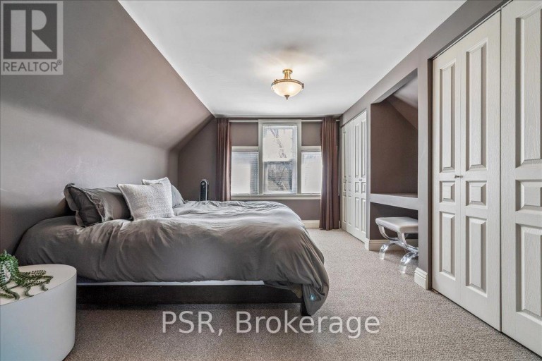 40 STANLEY AVENUE, Hamilton (Kirkendall), Ontario, L8P2L1