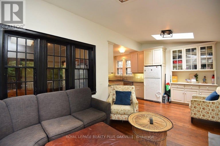 1236 KING STREET W, Hamilton (Westdale), Ontario, L8S1M6