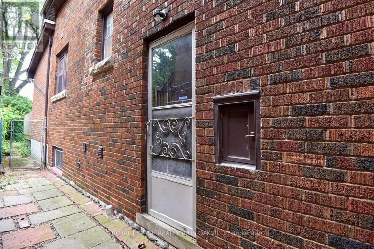 1236 KING STREET W, Hamilton (Westdale), Ontario, L8S1M6