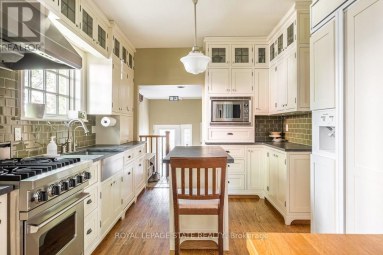 2 OAK KNOLL DRIVE Hamilton (Westdale) Ontario photo 16