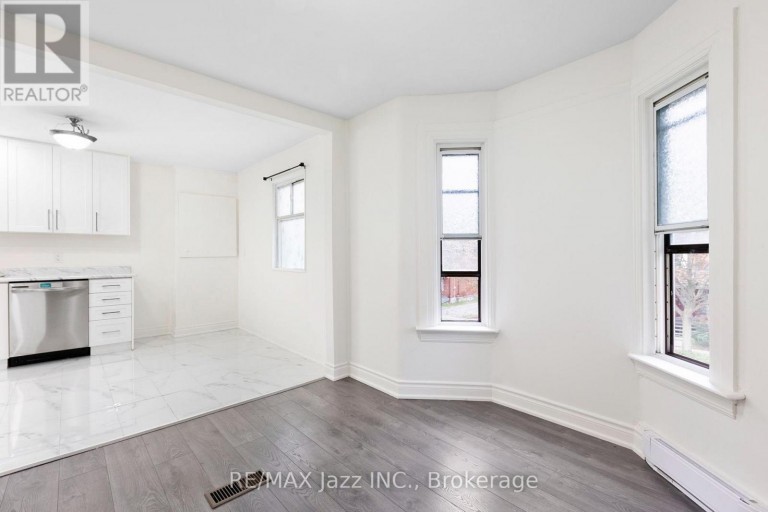 152 ELGIN STREET E, Oshawa (O'Neill), Ontario, L1G1T3