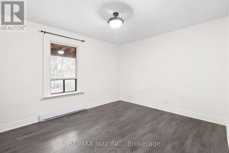 152 ELGIN STREET E, Oshawa (O'Neill), Ontario, L1G1T3