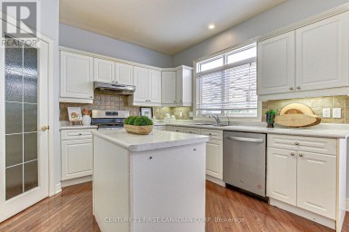 322 CHAMBERS PLACE London North (North B) Ontario photo 13