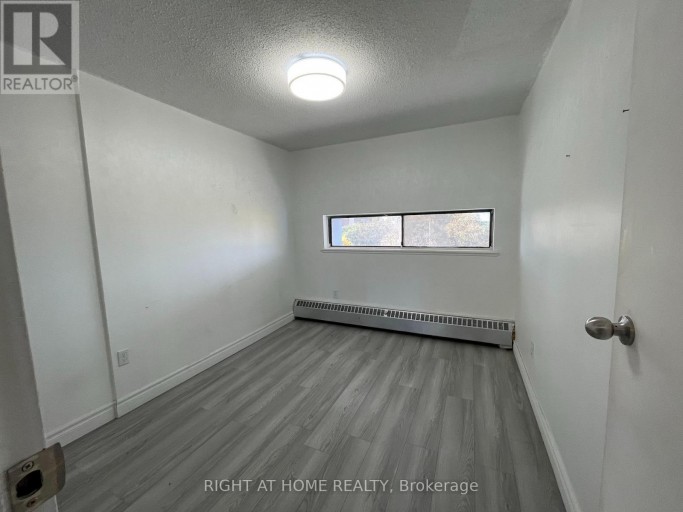 503 - 4689 JANE STREET, Toronto (Black Creek), Ontario, M3N2T6