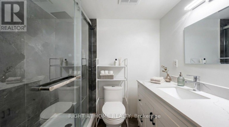 503 - 4689 JANE STREET, Toronto (Black Creek), Ontario, M3N2T6