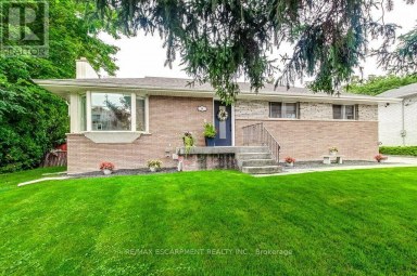 56 BARTON STREET Hamilton (Waterdown) Ontario photo 1
