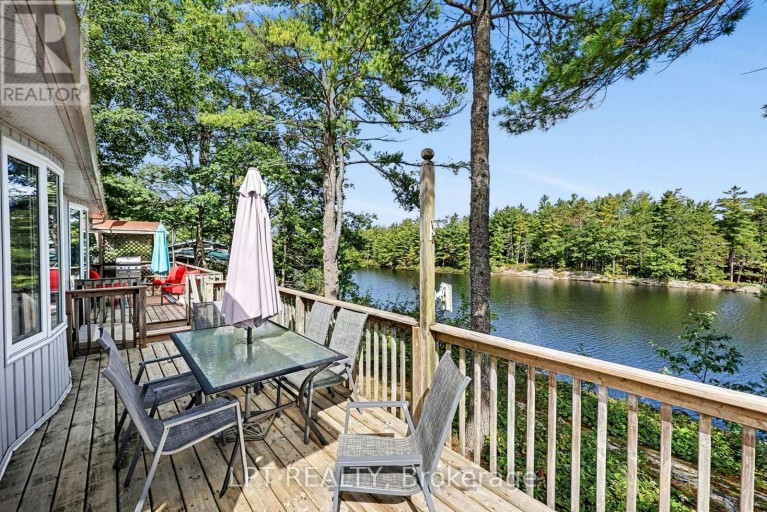 5 PINETREE ROAD, Gravenhurst (Muskoka (S)), Ontario, P1P0E2